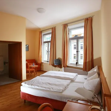 Restaurant & Hotel 3*