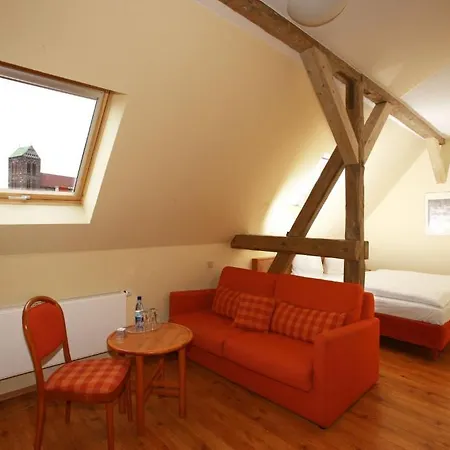 Hotel Restaurant & 3*